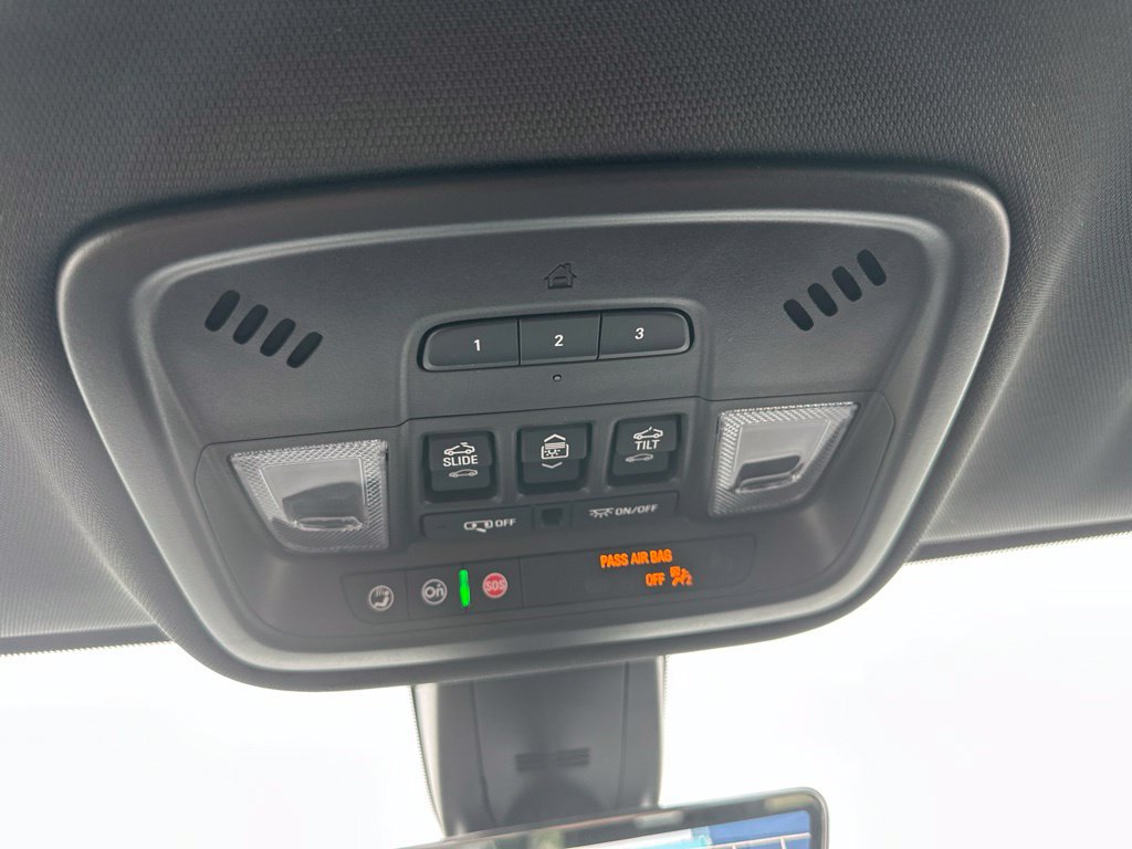 Used 2024 Chevrolet Traverse Premier w/ Redline Edition AWD/4WD image 46