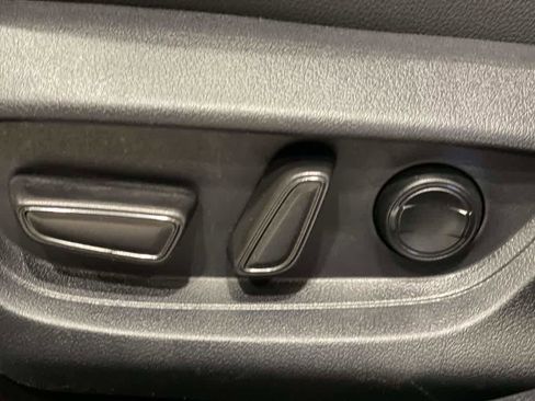 Certified 2025 Toyota Camry XLE AWD/4WD image 15