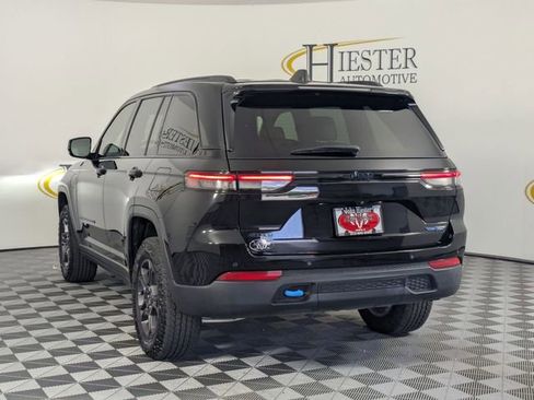 Used 2024 Jeep Grand Cherokee Trailhawk AWD/4WD image 4