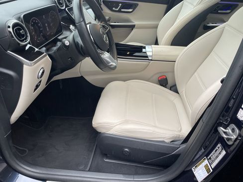 Certified 2024 Mercedes-Benz GLC 300 image 21