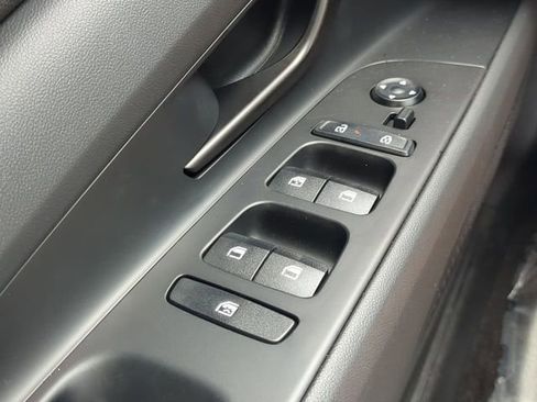 New 2025 Hyundai Elantra Sport image 21