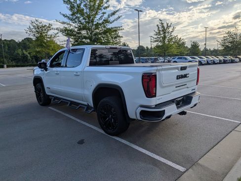 Used 2023 GMC Sierra 1500 AT4 w/ AT4 Preferred Package AWD/4WD image 6
