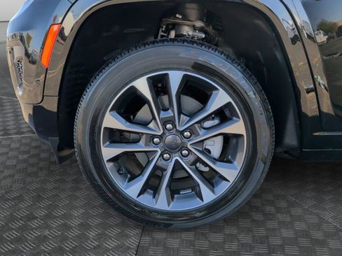 New 2025 Jeep Grand Cherokee L Overland w/ Advanced Protech Group III image 14