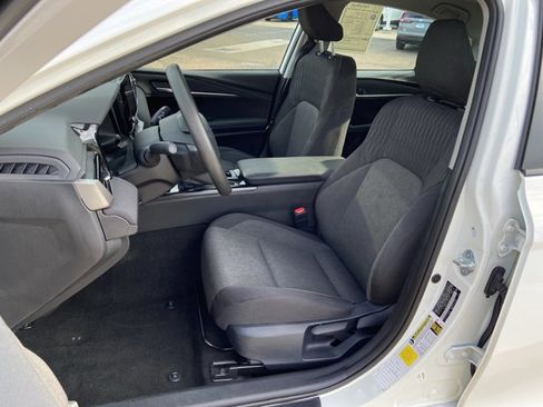 Used 2025 Toyota Camry LE image 17