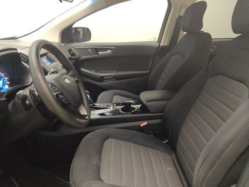 Used 2017 Ford Edge SE image 19