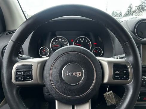 Used 2011 Jeep Compass Limited w/ Sun/Sound Group image 17