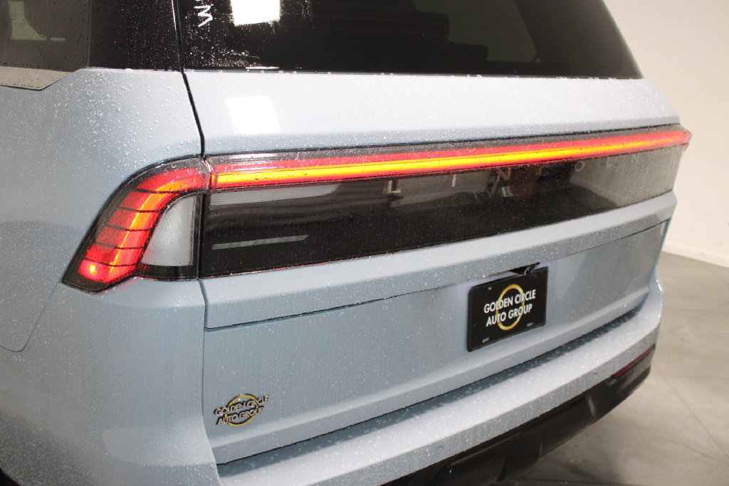 New 2027 Lincoln Navigator Premiere RWD image 59
