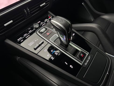 Used 2022 Porsche Cayenne Turbo GT image 62