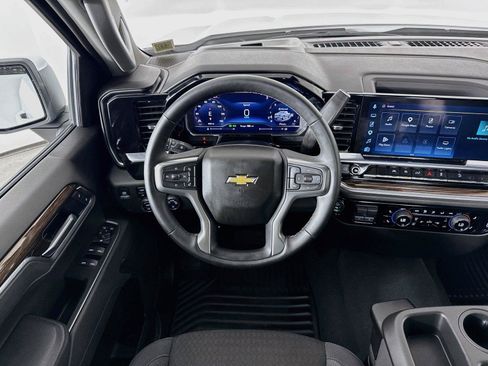 Used 2025 Chevrolet Silverado 1500 LT w/ Z71 Off-Road Package AWD/4WD image 22