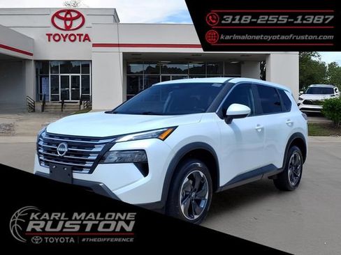 Used 2025 Nissan Rogue SV AWD/4WD image 1