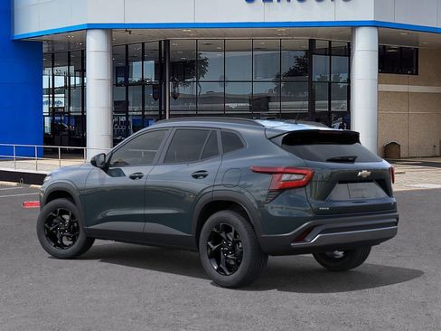 New 2026 Chevrolet Trax LT image 3