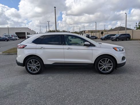 Used 2019 Ford Edge Titanium image 8
