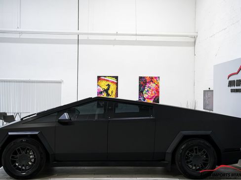 Used 2026 Tesla Cybertruck AWD Crew Cab image 12