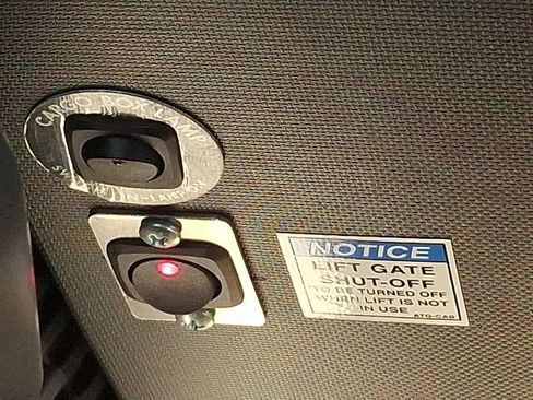 Used 2023 Ford F650 2WD Regular Cab Super Duty image 29