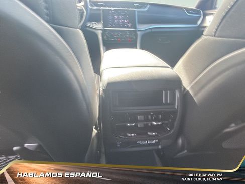Used 2025 Jeep Grand Cherokee Laredo X w/ Luxury Tech Group I image 26