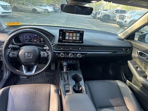 Used 2024 Honda Civic Touring image 15