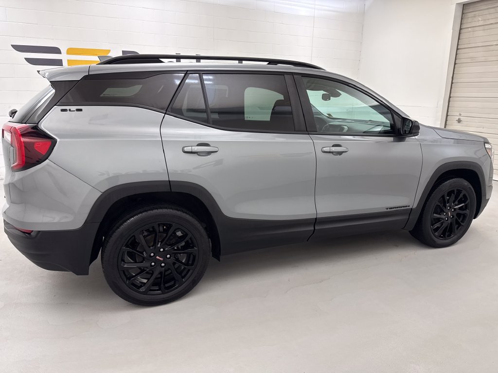 Used 2023 GMC Terrain SLE w/ Driver Convenience Package AWD/4WD image 6