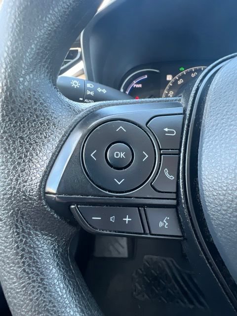 Used 2025 Toyota RAV4 XLE AWD/4WD image 11
