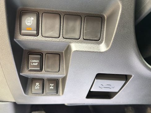Used 2026 Nissan Frontier PRO-4X AWD/4WD image 22