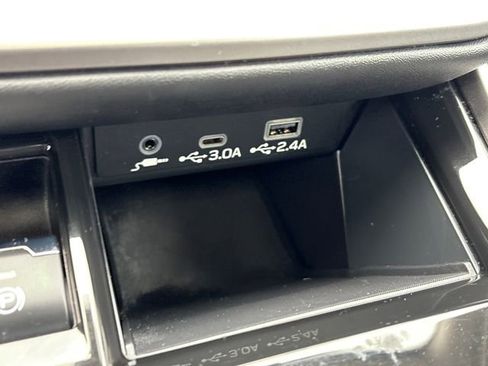 Used 2024 Subaru Legacy Limited image 19