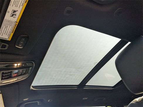 New 2024 Jeep Grand Cherokee L Limited image 9