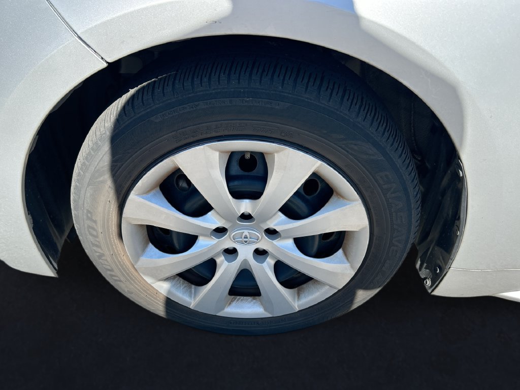 Used 2023 Toyota Corolla LE FWD image 10