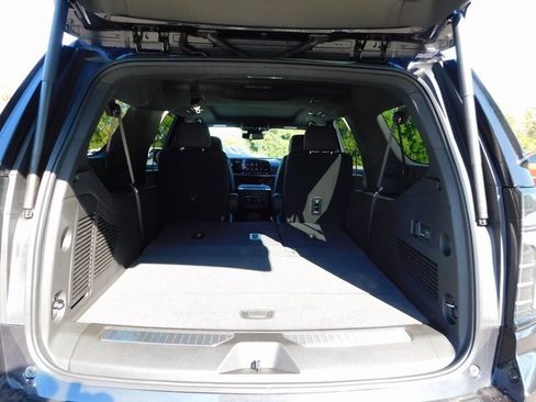 New 2026 Chevrolet Suburban Z71 w/ Comfort Package image 29