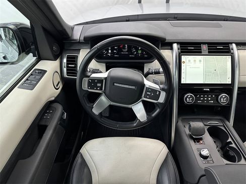 Used 2022 Land Rover Discovery S R-Dynamic image 26