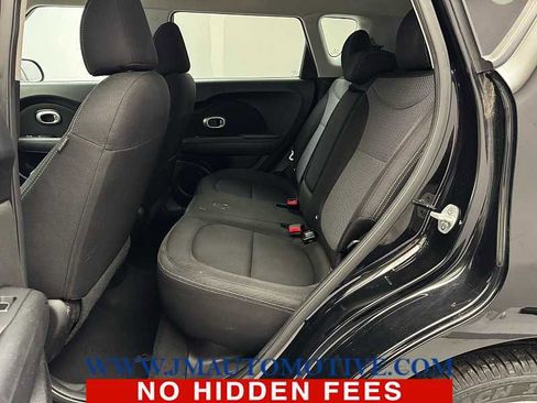 Used 2019 Kia Soul + image 14