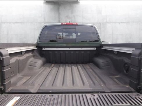 Certified 2025 Nissan Frontier SV w/ SV Convenience Package RWD image 7