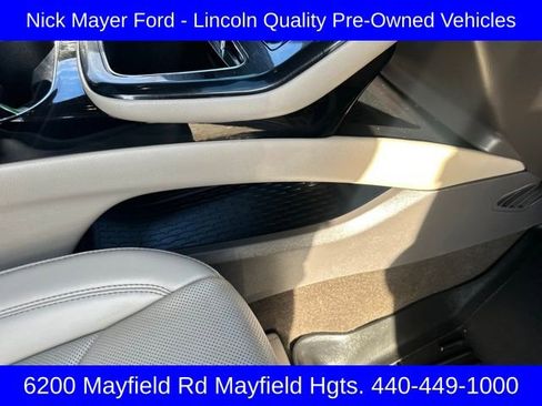 Used 2023 Lincoln Nautilus Reserve w/ Monochromatic Package image 12