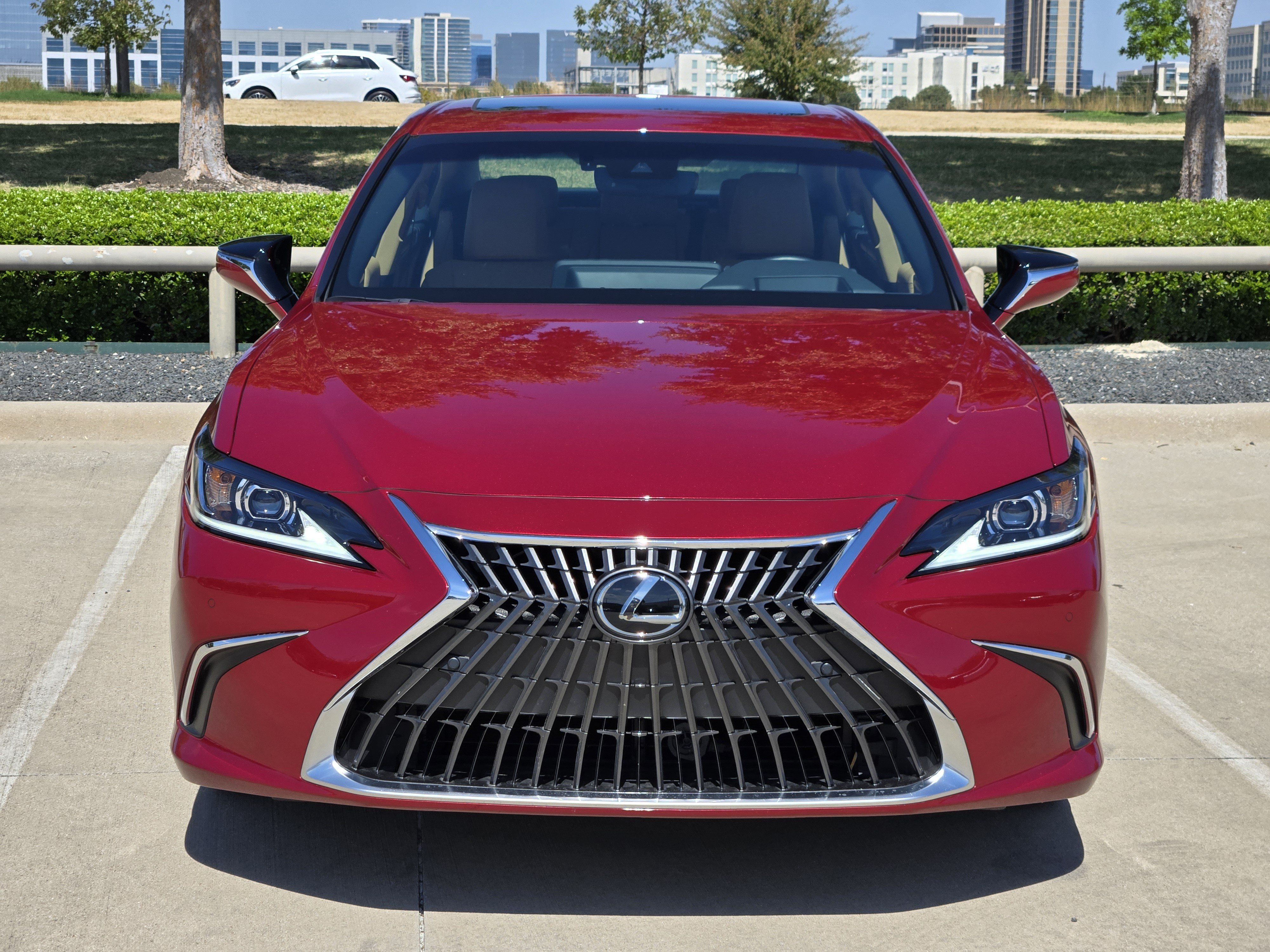 Used 2025 Lexus ES 300h w/ Premium Package FWD image 8