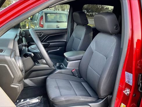 Used 2023 Chevrolet Colorado Trail Boss AWD/4WD image 9