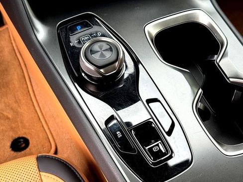 Used 2024 Lexus RZ 300e Premium image 18