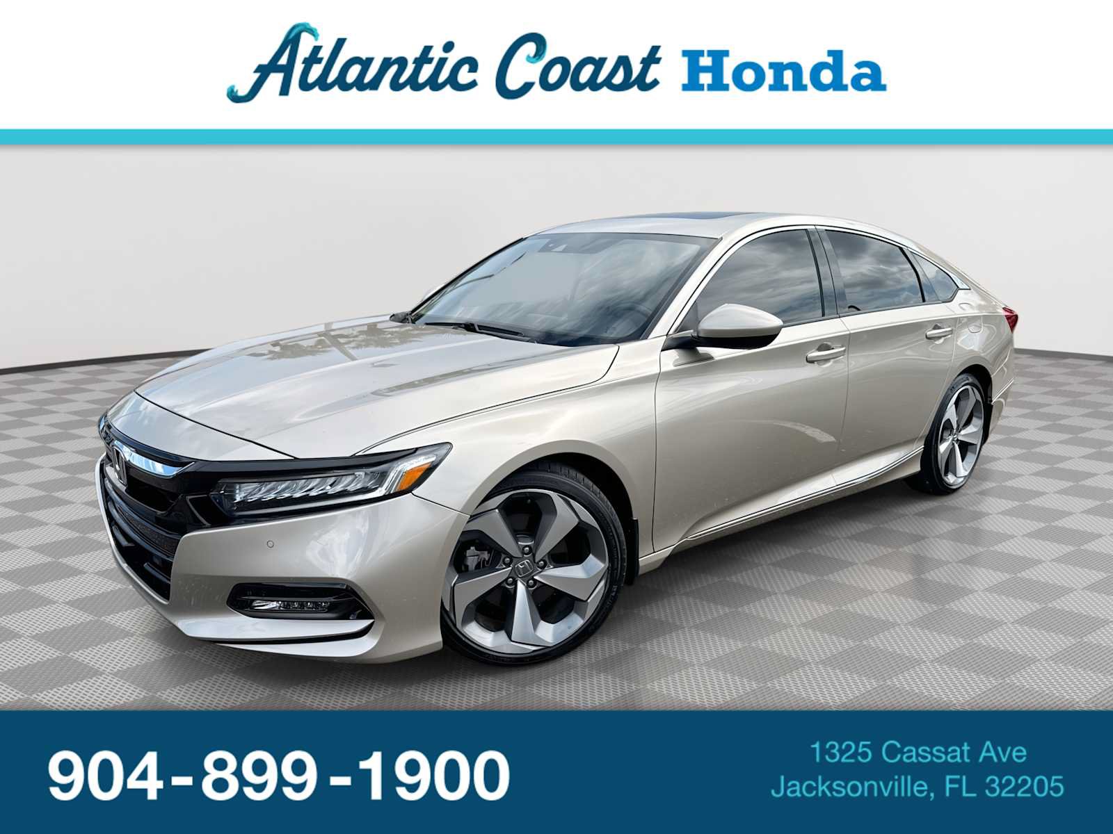 Used 2018 Honda Accord Touring image 1