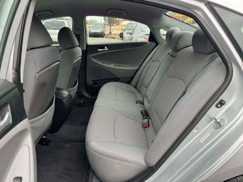 Used 2011 Hyundai Sonata GLS image 12