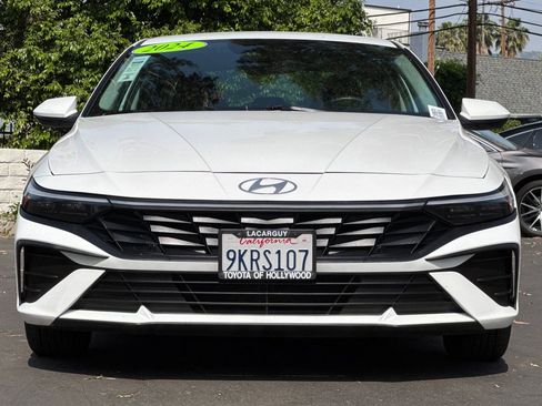 Used 2024 Hyundai Elantra SE image 9