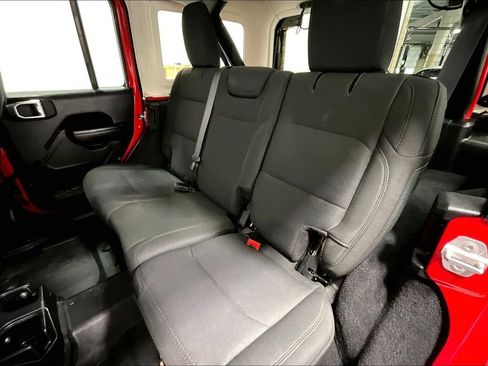 Used 2021 Jeep Wrangler Unlimited Sport AWD/4WD image 32