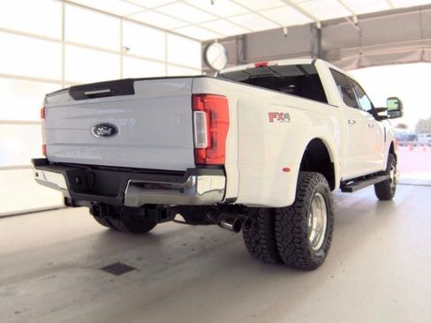Used 2017 Ford F350 Lariat w/ Lariat Ultimate Package AWD/4WD image 3