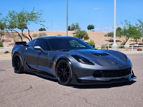 Used 2017 Chevrolet Corvette Grand Sport image 3