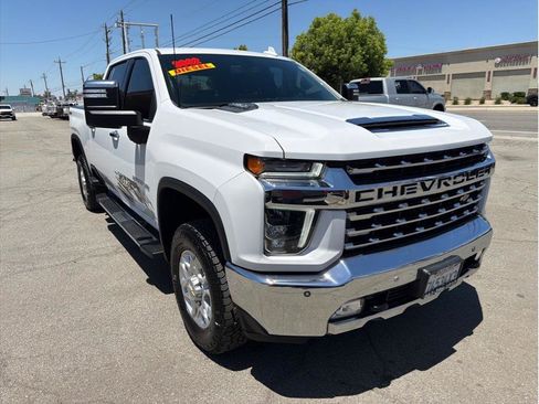 Used 2022 Chevrolet Silverado 2500 LTZ w/ Safety Package AWD/4WD image 2