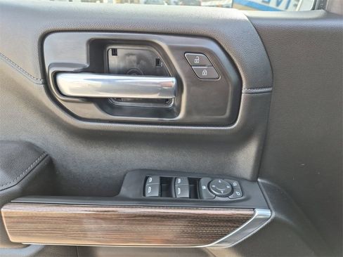 Used 2021 Chevrolet Silverado 1500 LT Trail Boss image 13