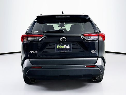 Used 2025 Toyota RAV4 XLE AWD/4WD image 7