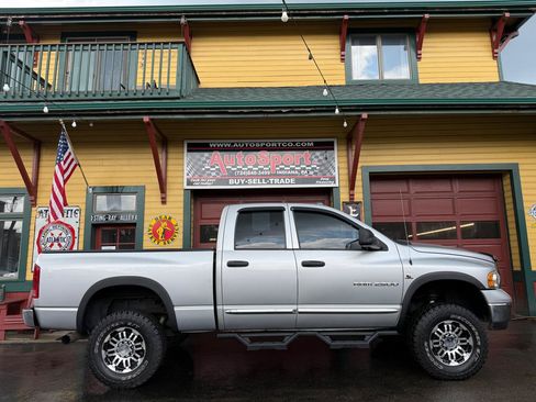 Used 2005 Dodge Ram 2500 Truck SLT AWD/4WD image 2