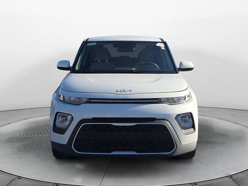 Used 2022 Kia Soul LX image 8