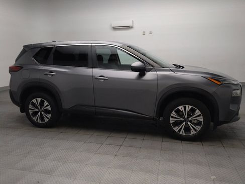 Used 2023 Nissan Rogue SV FWD image 11