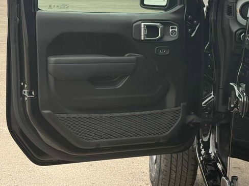 New 2026 Jeep Gladiator Sport image 26