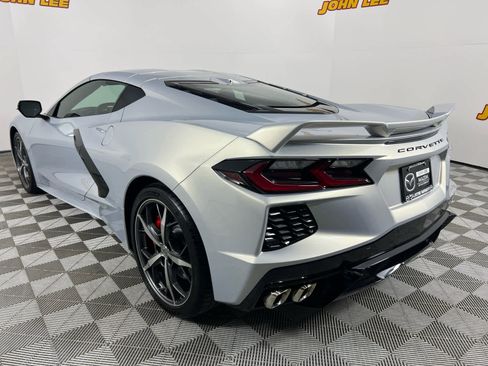 Used 2021 Chevrolet Corvette Stingray Preferred Cpe w/ Z51 Performance Package RWD image 3