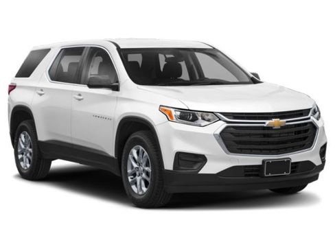 Used 2018 Chevrolet Traverse LT w/ LPO, Black Accent Package AWD/4WD image 9