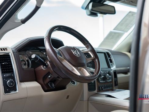 Used 2018 RAM 3500 Laramie Longhorn w/ Longhorn Southfork Package image 15